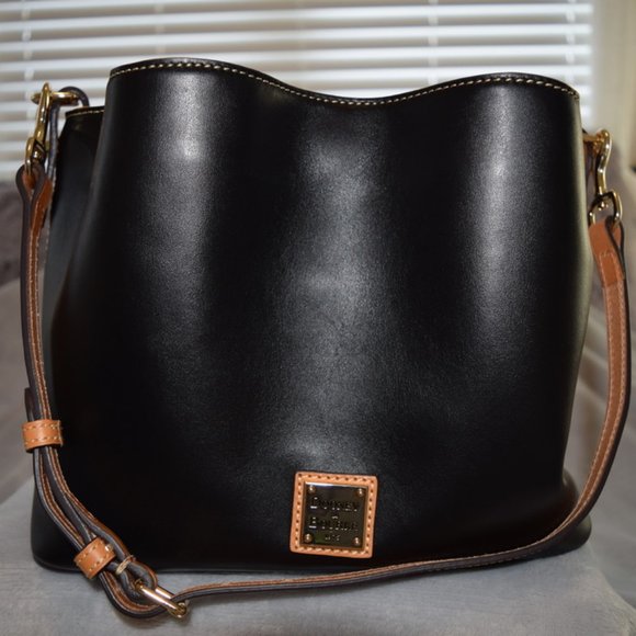 Dooney & Bourke Wexford Leather Small Brenna Black & Tan - Picture 8 of 8